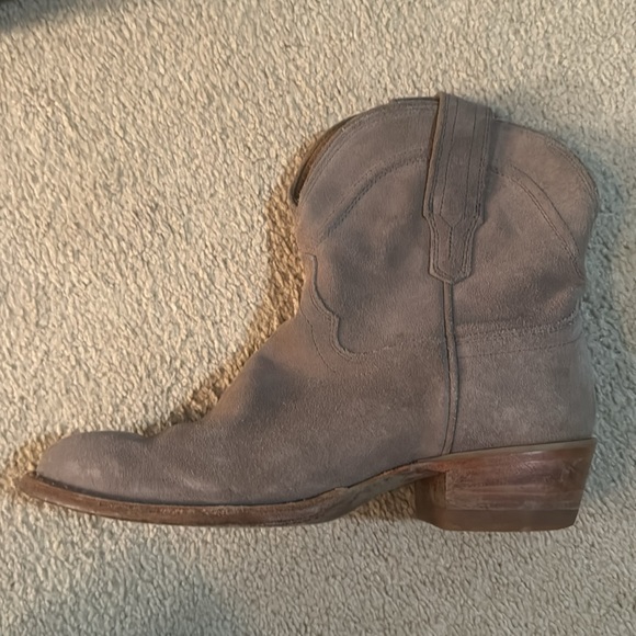 Tecovas Gray suede booties - Picture 2 of 4